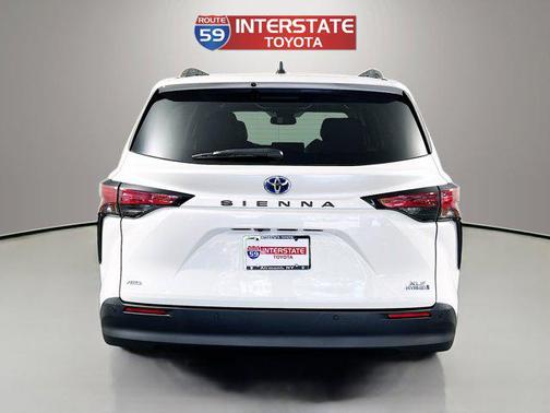2021 Toyota Sienna XLE 7 Passenger