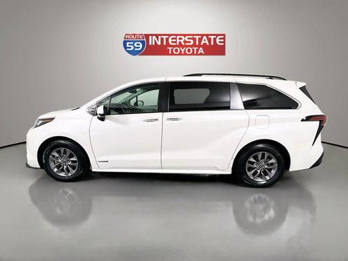 2021 Toyota Sienna XLE 7 Passenger