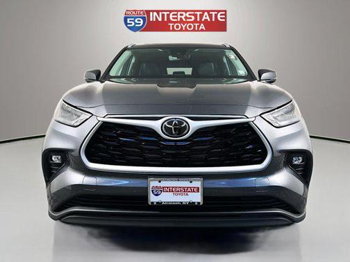 2025 Toyota Highlander Hybrid XLE