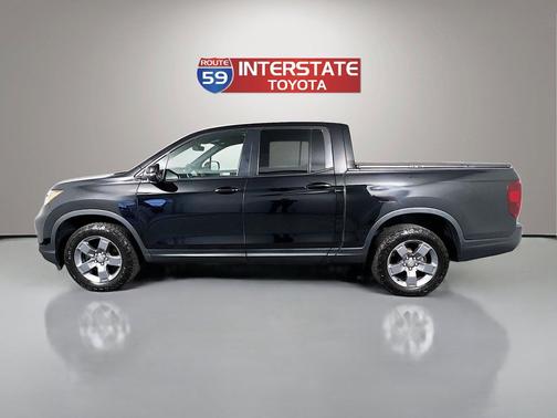 Crystal Black Pearl 2024 Honda Ridgeline TrailSport