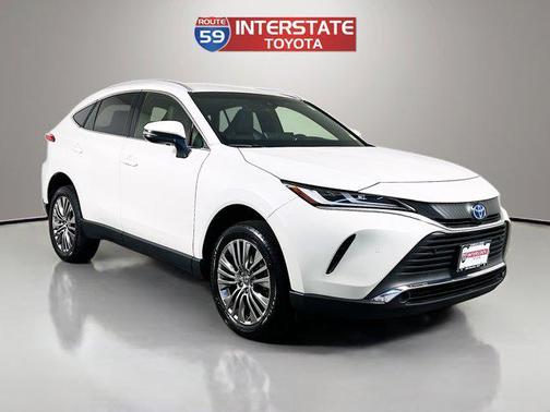 Blizzard Pearl 2022 Toyota Venza XLE