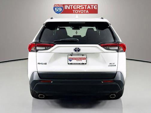 2020 Toyota RAV4 Hybrid XLE
