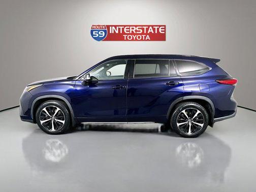 2022 Toyota Highlander XSE