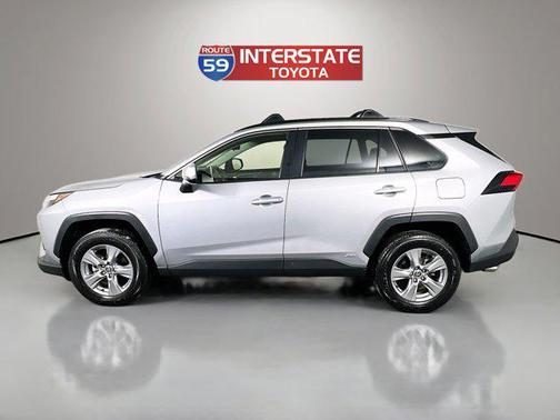 2025 Toyota RAV4 Hybrid LE