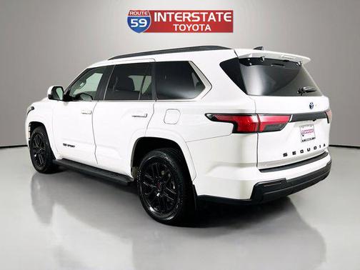 2024 Toyota Sequoia SR5