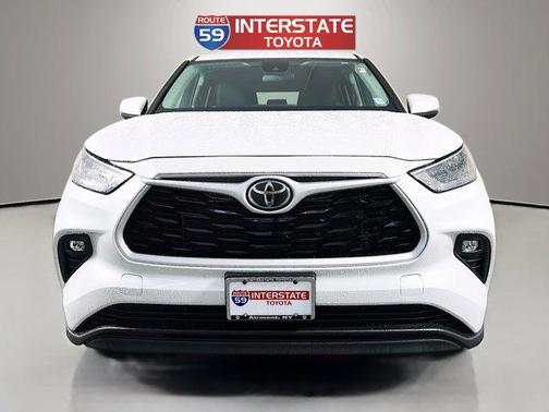 2025 Toyota Highlander 