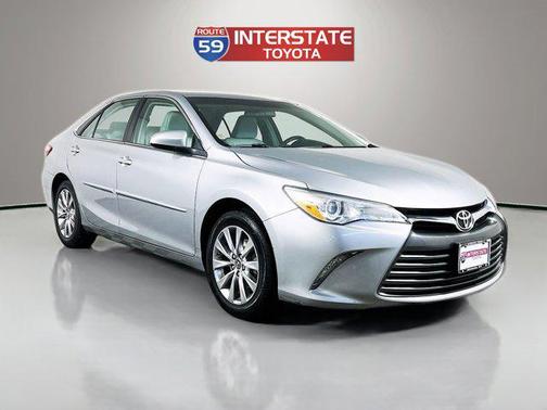Celestial Silver Metallic 2017 Toyota Camry XLE