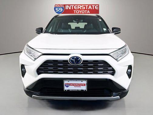 2021 Toyota RAV4 Hybrid SE