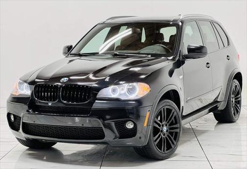Photo 5 of 32 of 2012 BMW X5 xDrive50i