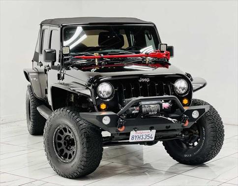 Photo 2 of 46 of 2016 Jeep Wrangler Unlimited Sport