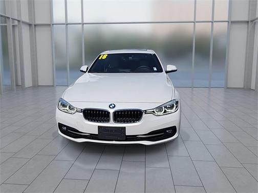 2018 BMW 330 i