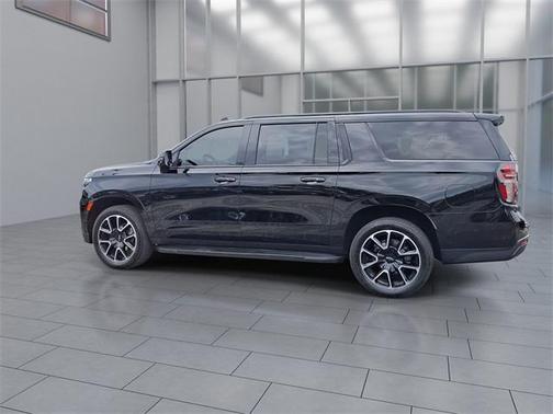 2024 Chevrolet Suburban RST