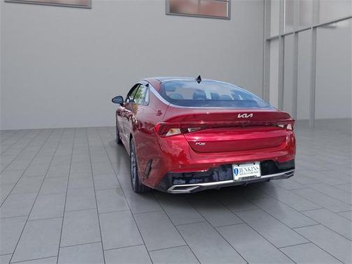 2022 Kia K5 EX