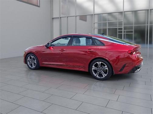 2022 Kia K5 EX