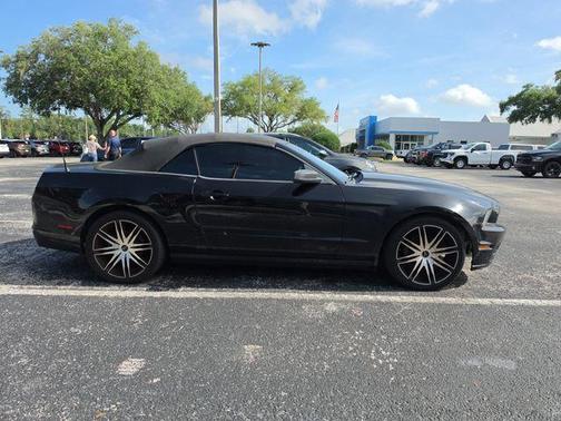 Black 2014 Ford Mustang V6