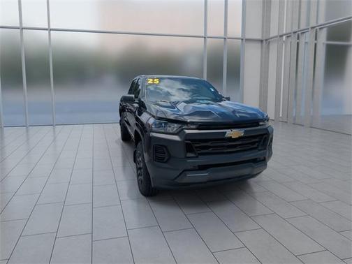 2025 Chevrolet Colorado WT