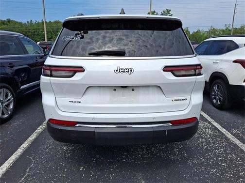 2023 Jeep Grand Cherokee L Laredo