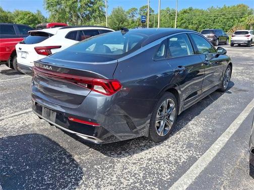 2023 Kia K5 EX