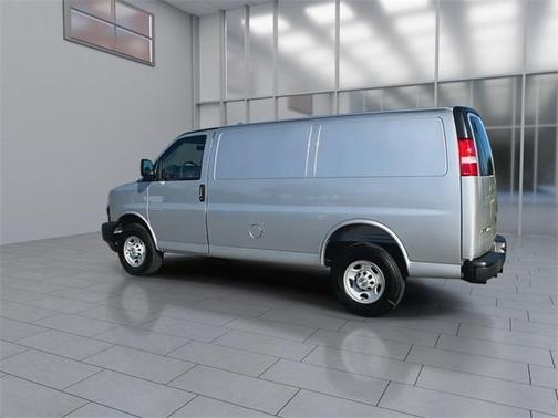 2025 Chevrolet Express 3500 Work Van