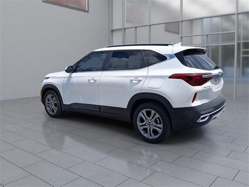 2023 Kia Seltos S
