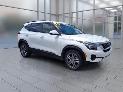 2023 Kia Seltos S