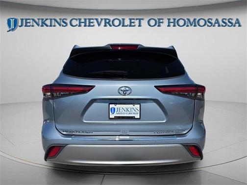 2023 Toyota Highlander Platinum