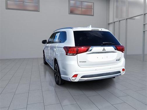 2018 Mitsubishi Outlander PHEV GT