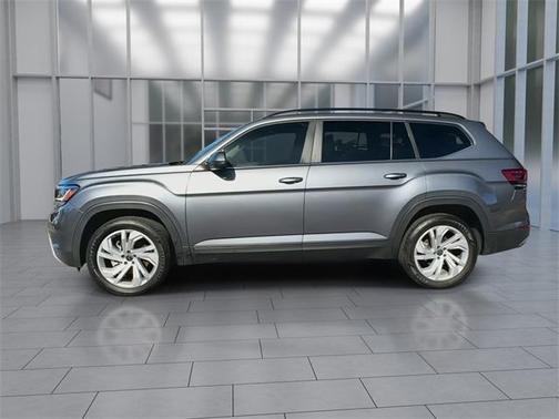 2022 Volkswagen Atlas 3.6L SE w/Technology