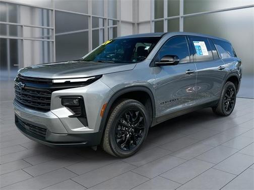 2024 Chevrolet Traverse LS