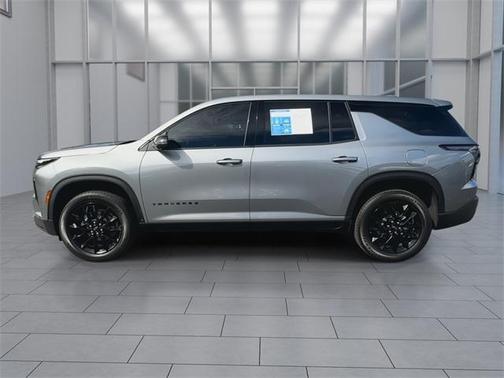 2024 Chevrolet Traverse LS