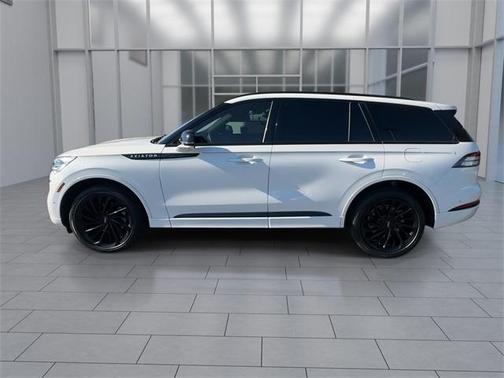 2022 Lincoln Aviator Reserve AWD