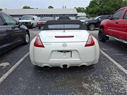 2010 Nissan 370Z Touring