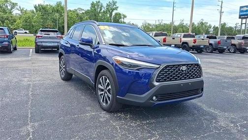 2024 Toyota Corolla Cross XLE