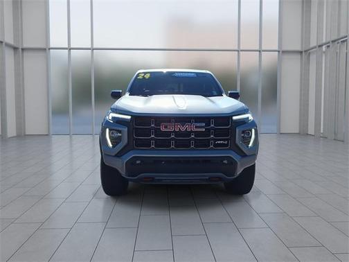 2024 GMC Canyon AT4