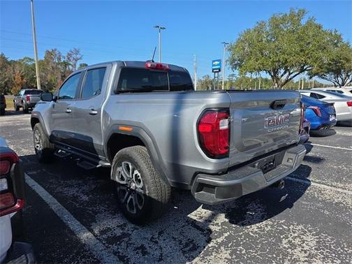 2024 GMC Canyon AT4
