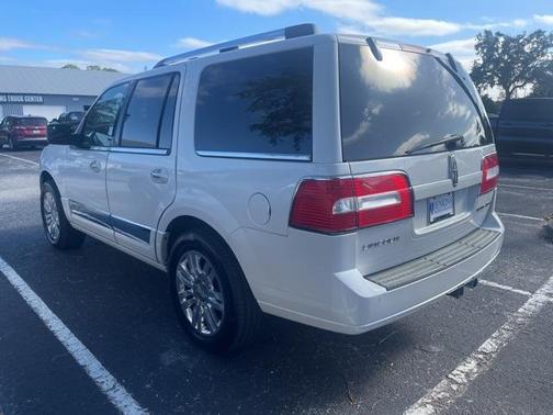 2014 Lincoln Navigator Base