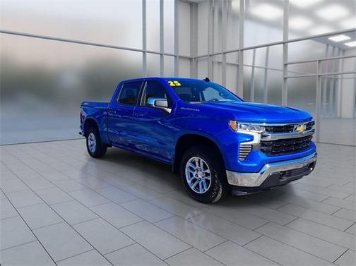 2025 Chevrolet Silverado 1500 LT
