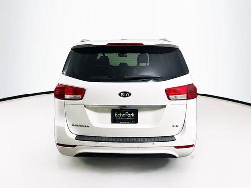 2016 Kia Sedona LX