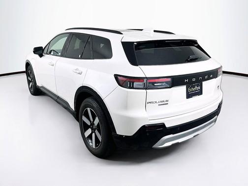 Snowfall Pearl 2024 Honda Prologue Touring