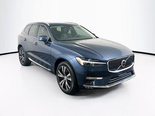 2023 Volvo XC60 B5 Plus Bright Theme