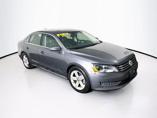 2012 Volkswagen Passat 2.5 SE