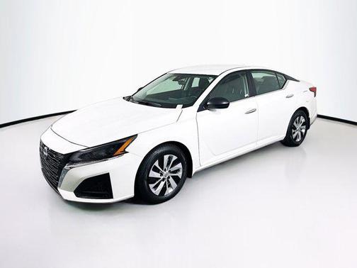 2024 Nissan Altima S FWD