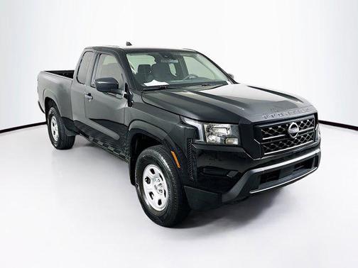 2023 Nissan Frontier S
