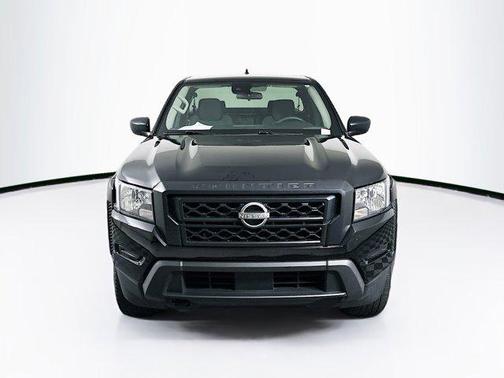 2023 Nissan Frontier S