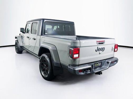 2022 Jeep Gladiator Willys 4x4