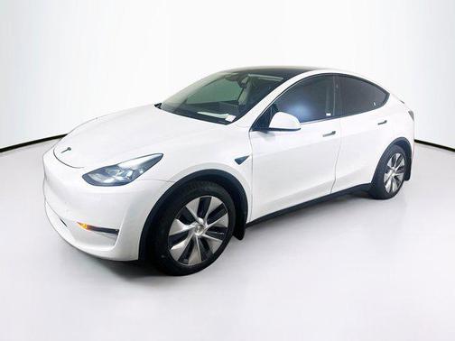 Pearl White Multi-Coat 2024 Tesla Model Y Long Range Dual Motor All-Wheel Drive
