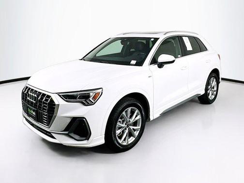 2023 Audi Q3 Premium 45 TFSI S line quattro Tiptronic