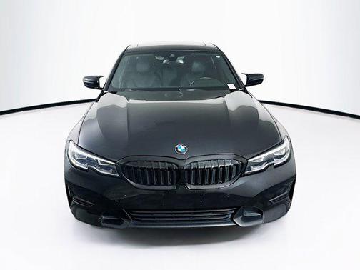 2021 BMW 330 330i Sedan