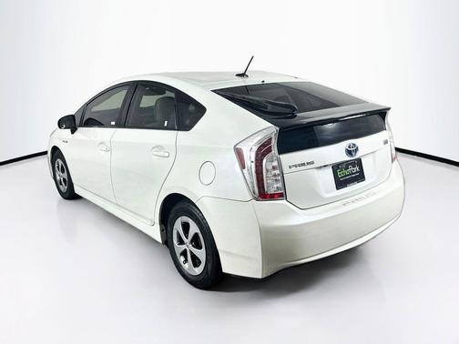 Blizzard Pearl 2015 Toyota Prius Four