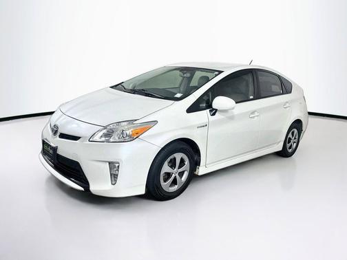Blizzard Pearl 2015 Toyota Prius Four